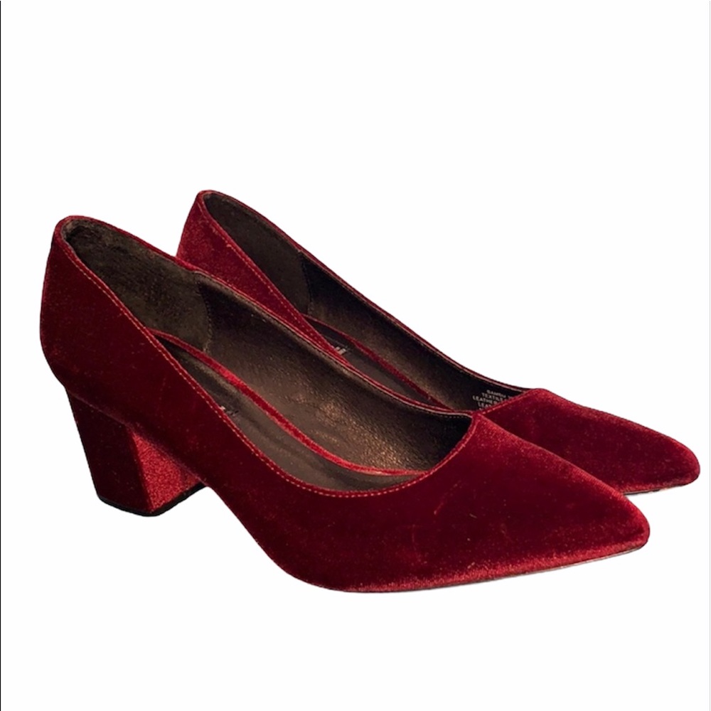 Steven-by Steve Madden-size 9, ruby, velvet shoes